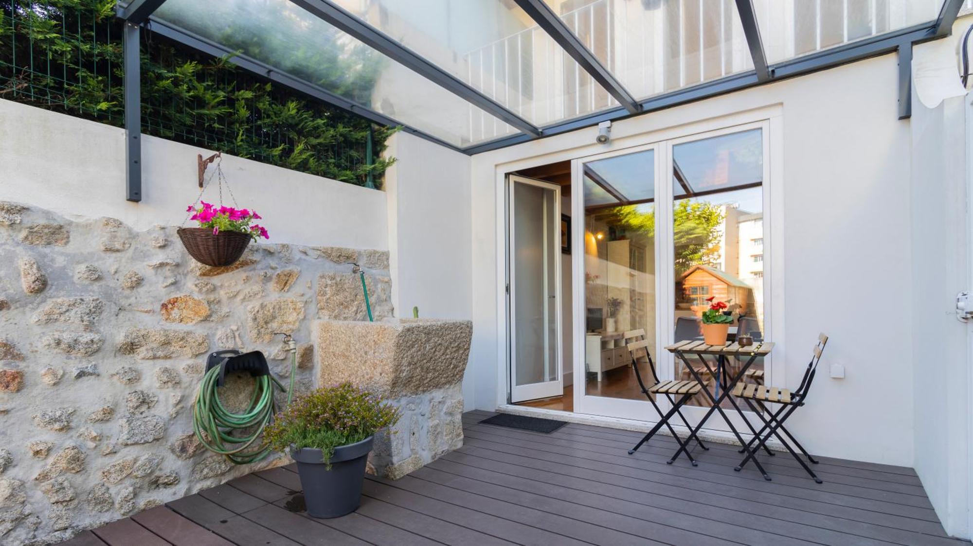 City Center Duplex W Patio By Lovelystay Porto Exterior photo