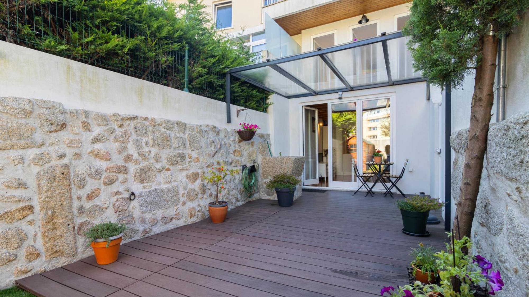 City Center Duplex W Patio By Lovelystay Porto Exterior photo